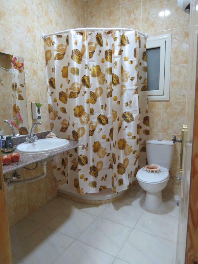 Apartments 1000 And 1 Night Redsealine Hurghada Exteriör bild
