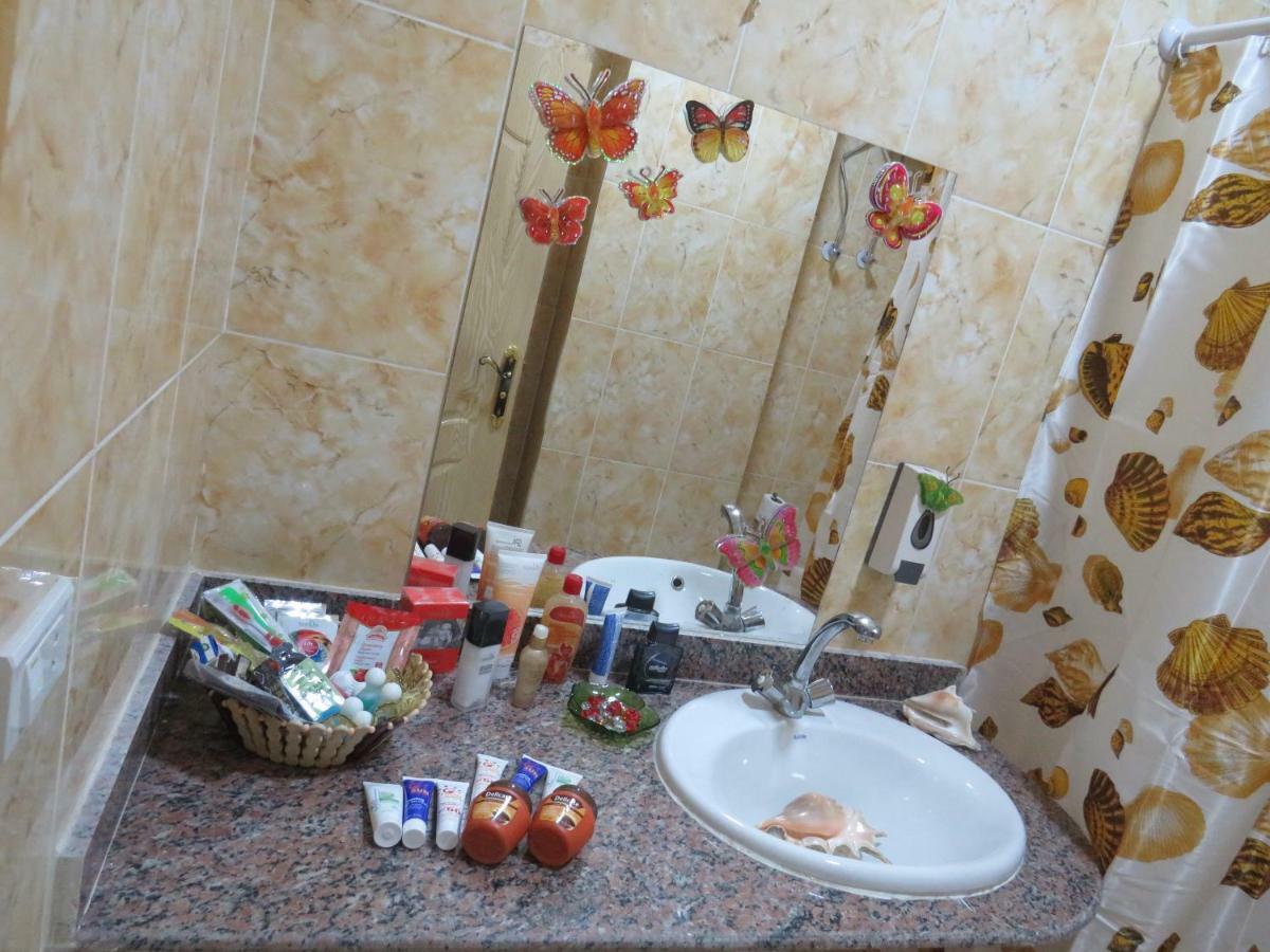 Apartments 1000 And 1 Night Redsealine Hurghada Exteriör bild
