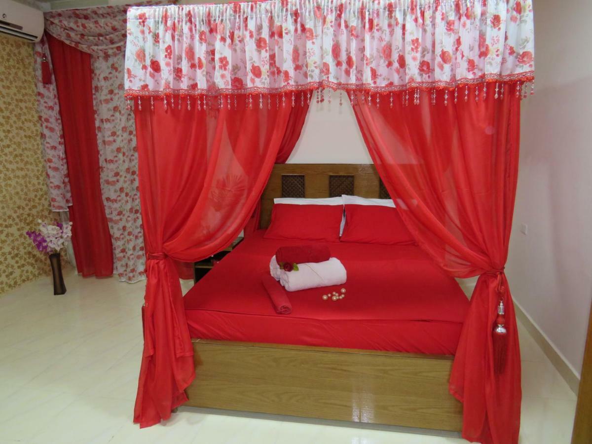 Apartments 1000 And 1 Night Redsealine Hurghada Exteriör bild
